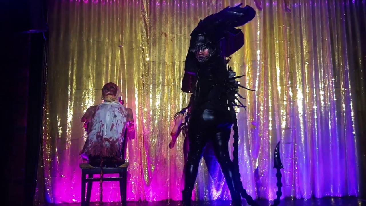 E.T Katy Perry Drag Performance- Alessa Evil ft Linh Uendo