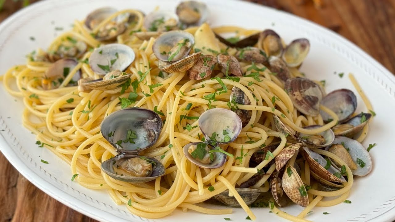 Espaguetis con almejas, un cl&aacute;sico italiano