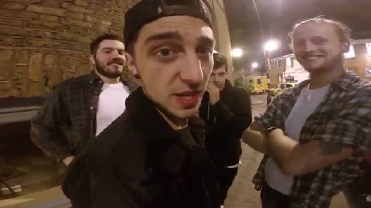 'Crystals' Tour Vlog E.1: London