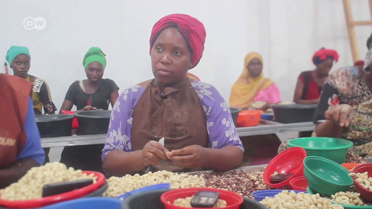 Kina mama wabangua korosho Mtwara