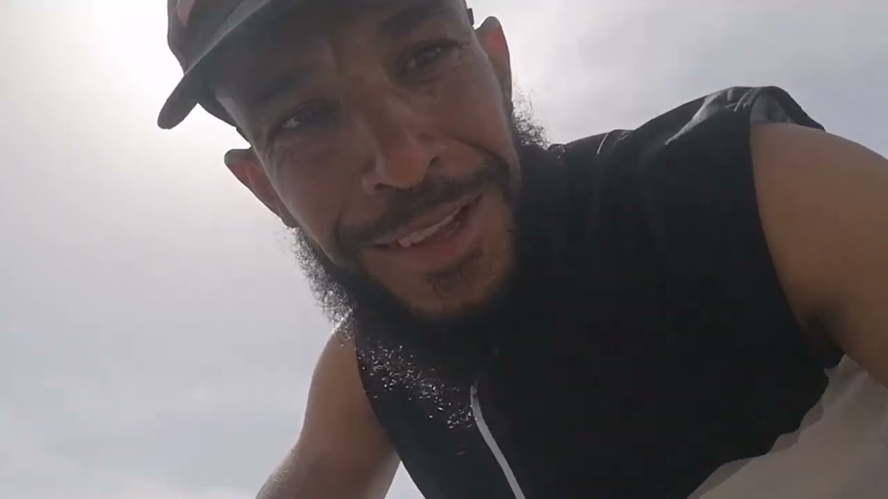 في طريقي إلى مدينة زاكورة تحت أشعة الشمس حارقة