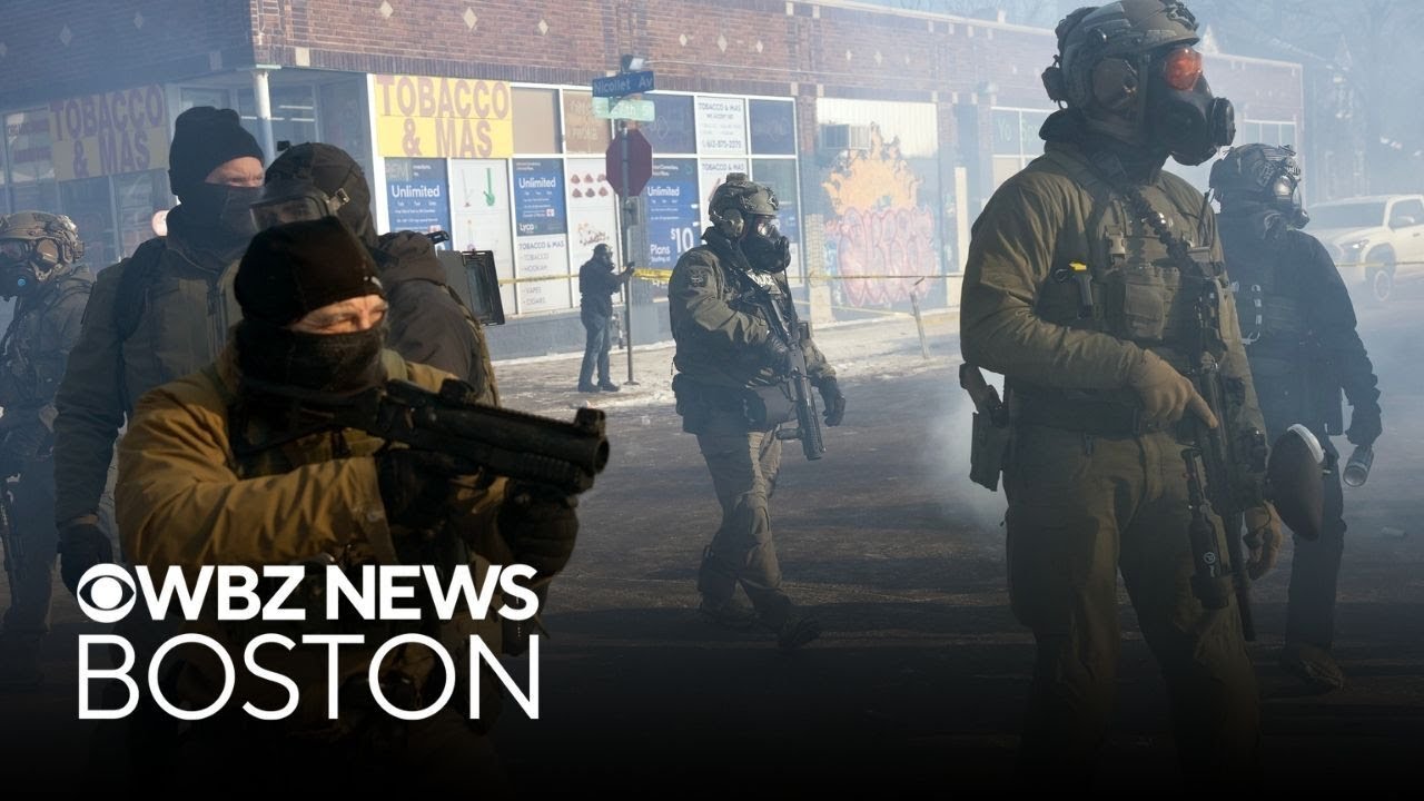 Protests break out in Minneapolis after federal agents kill ICU nurse Alex Jeffrey Pretti