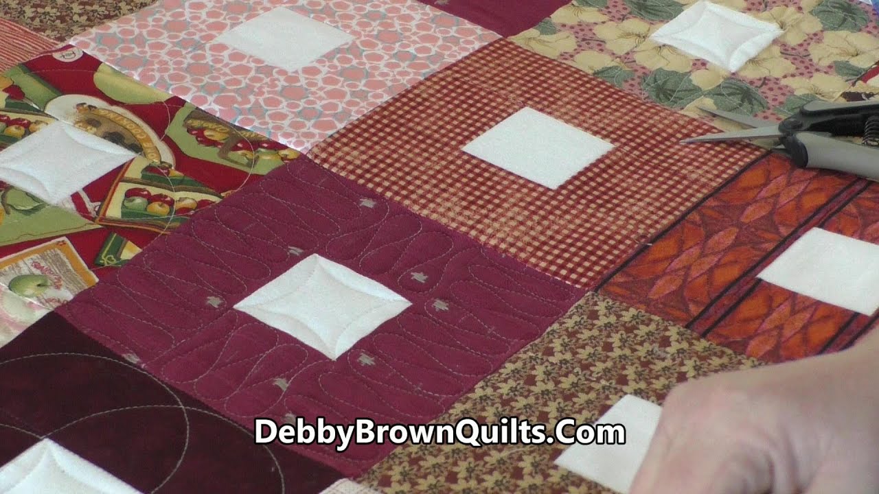 Ribbon Candy in Corners -- free-motion quilting