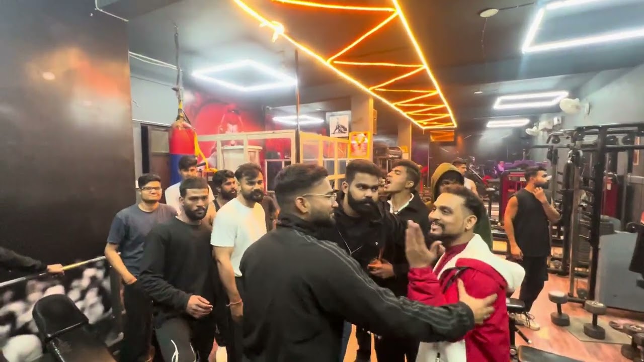 GYM M PANGA HO GYA  (GYM FIGHTING) 😨😨😨