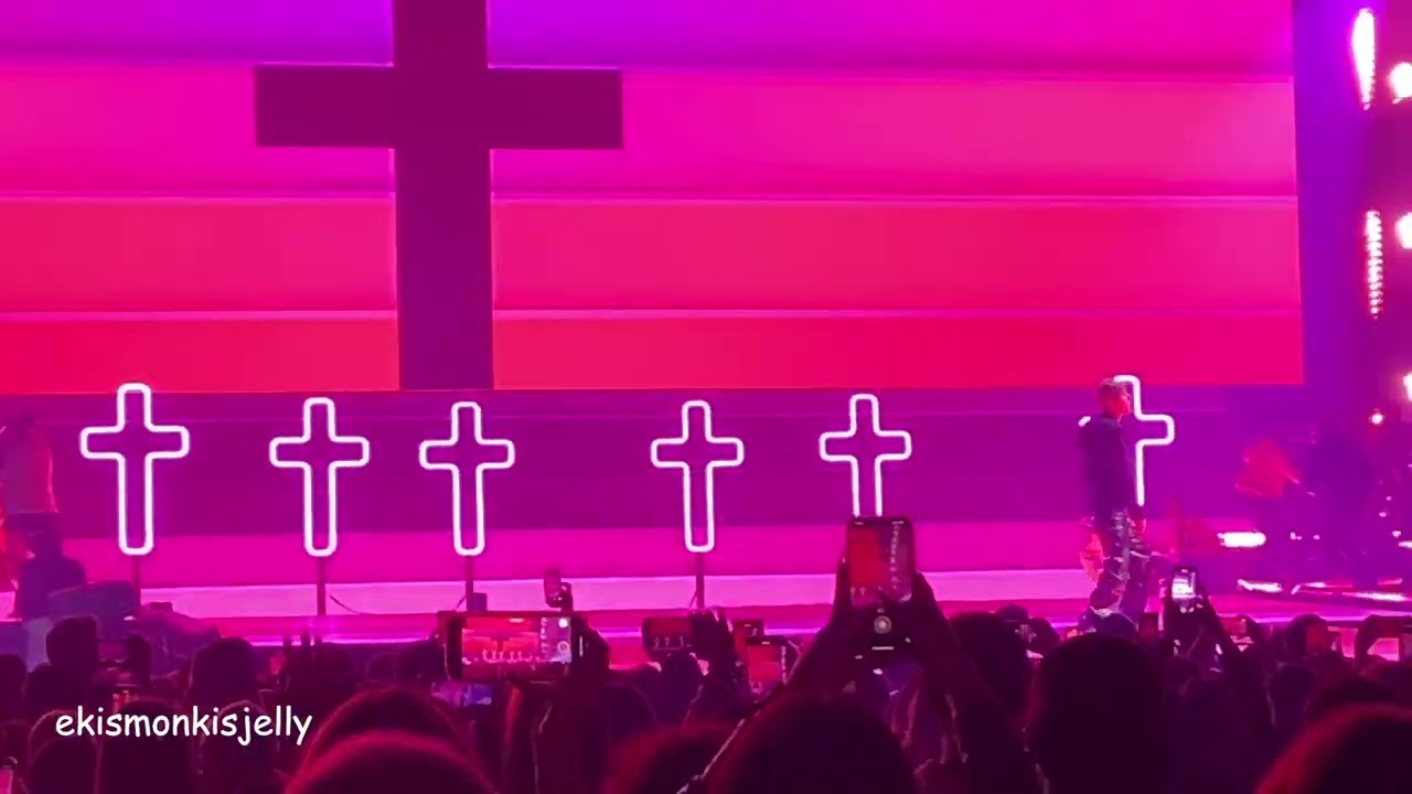 Justin Bieber - Holy | Justice World Tour