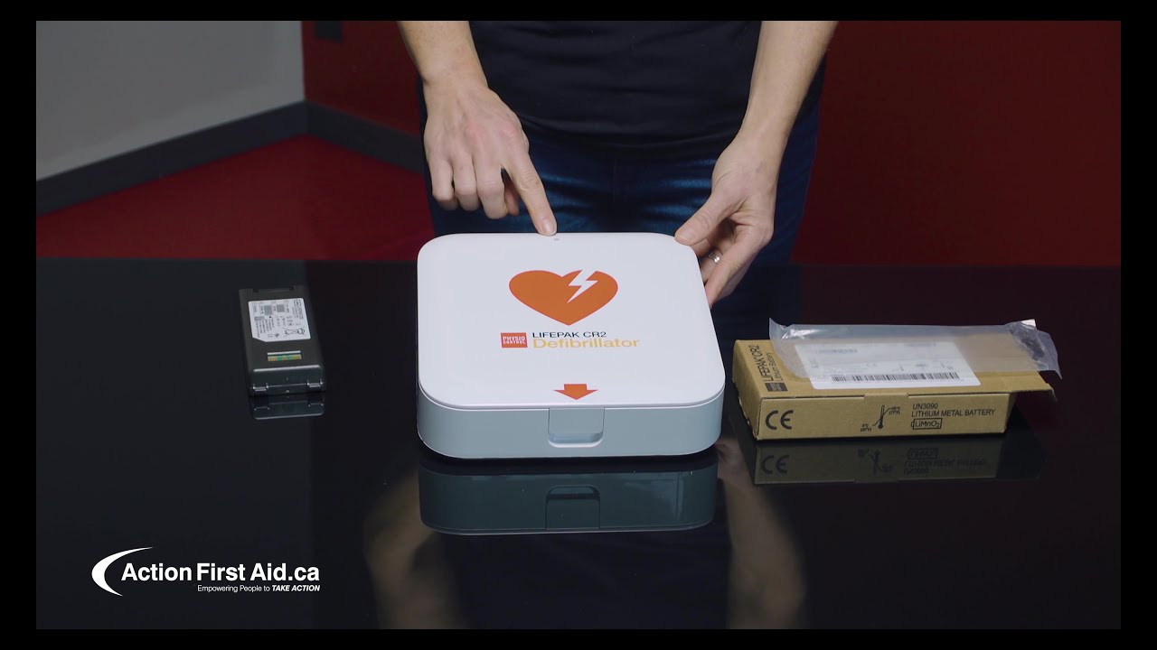 Как заменить батарею в Stryker LifePak CR2 AED