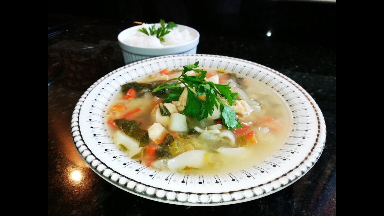 Sopa de Pollo con acelgas.