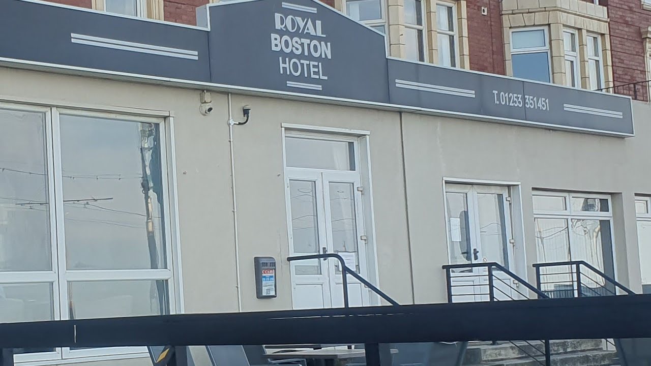Blackpool Unle Tom's Hotels Ma Kelly's Royal Boston Plus