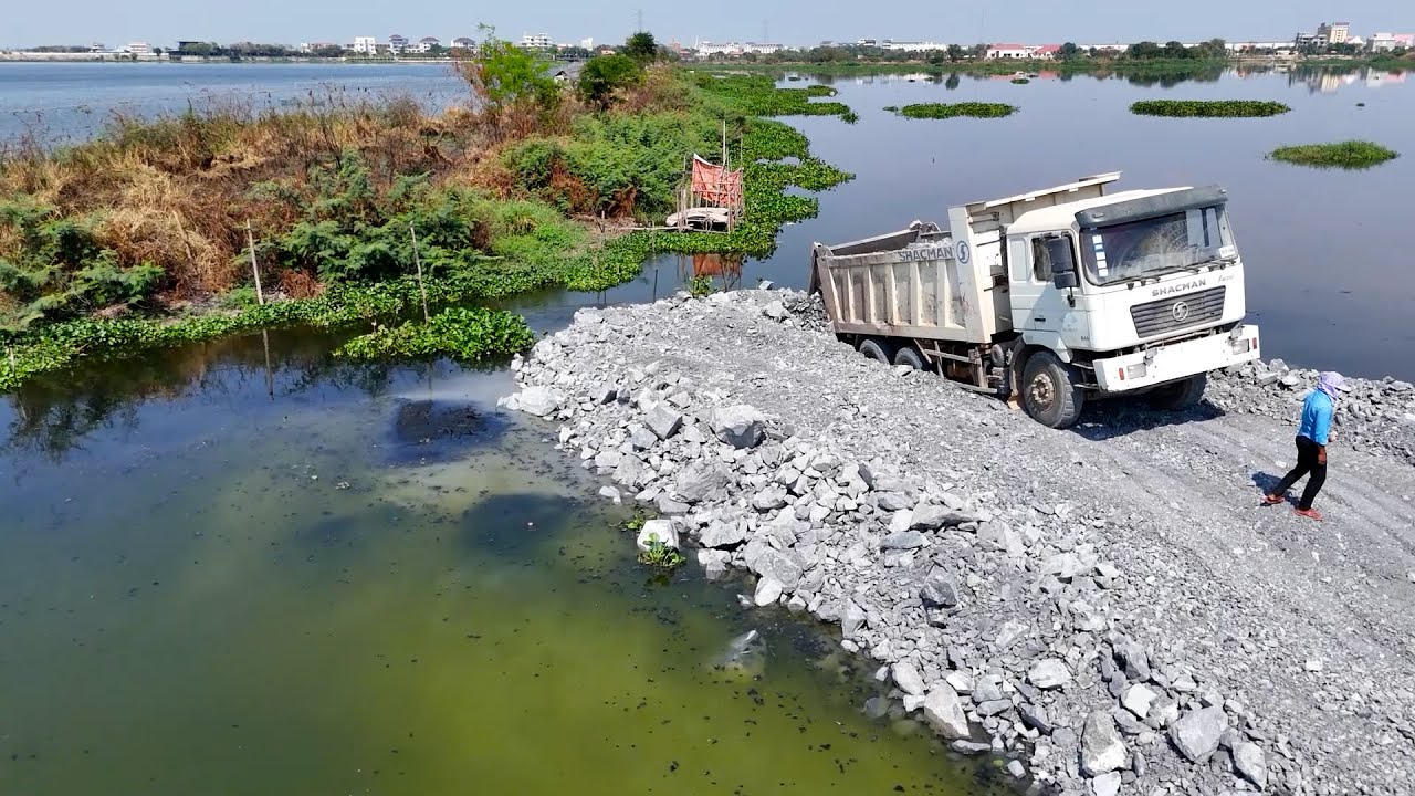 Innovative Exceptional Operator Bulldozer Push Stone to Connect Construction Road and Land Boundary