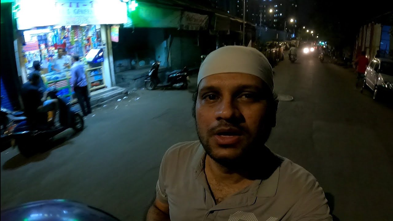 Just roaming around Byculla Fruit Market, Mazgaon, Ghodapdeo, Byculla Railway Station