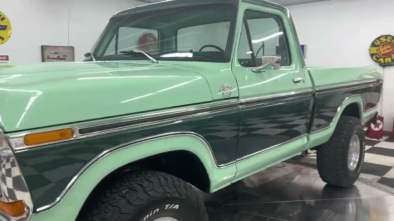 1978 Ford F150, short bed, 4 x 4