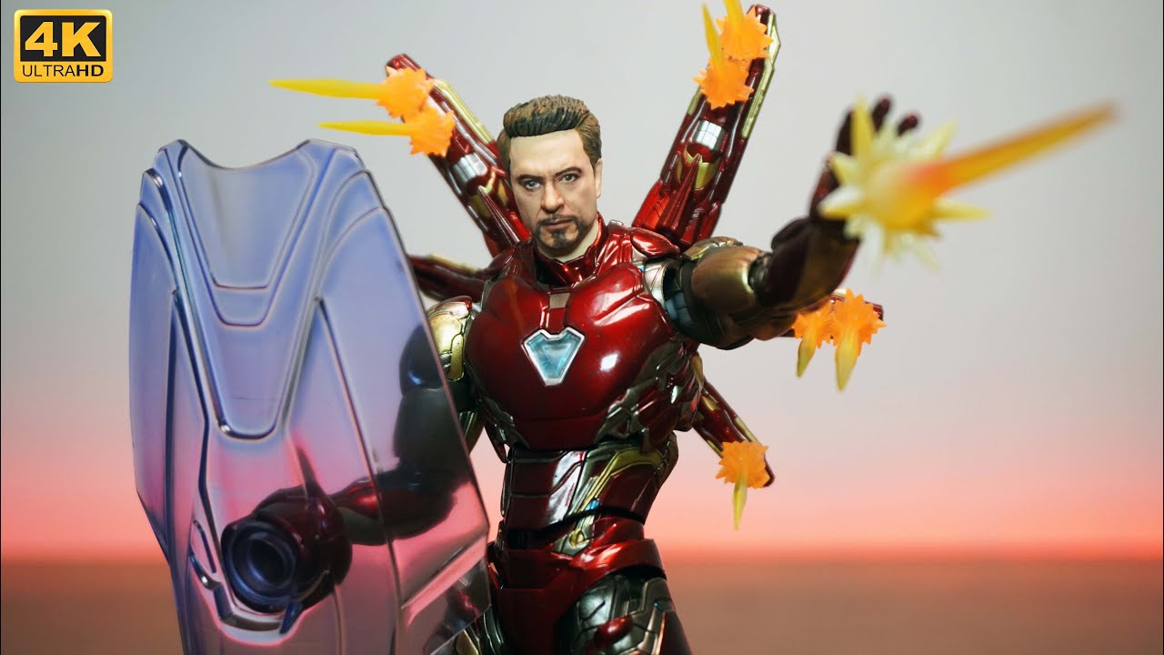 Распаковка: фигурка S.H. Figuarts Железный Человек Марк 85 из фильма «Мстители: Финал».
