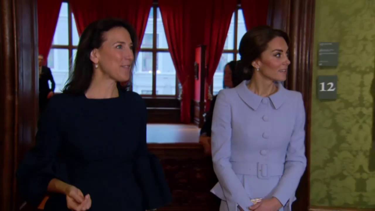 Kate Middleton krijgt rondleiding door Mauritshuis