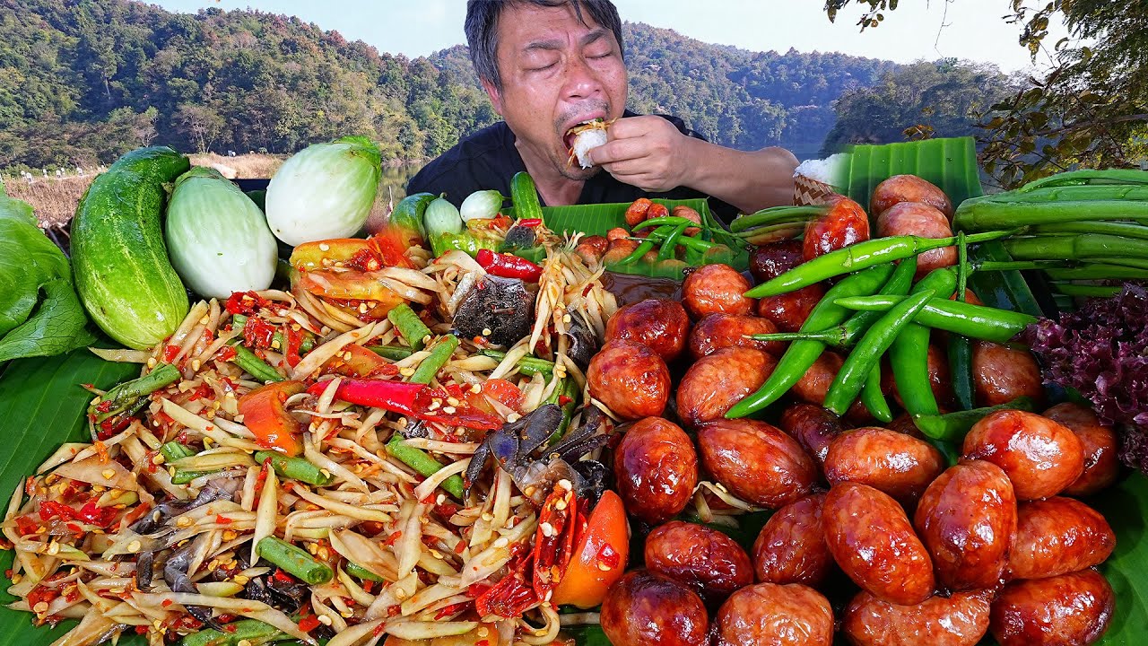 ตำส้มลำขนาด กิ๋นกับไส้กรอกอิสานแกล้มพริกสดคึขนาดครับ-03-02-2025-