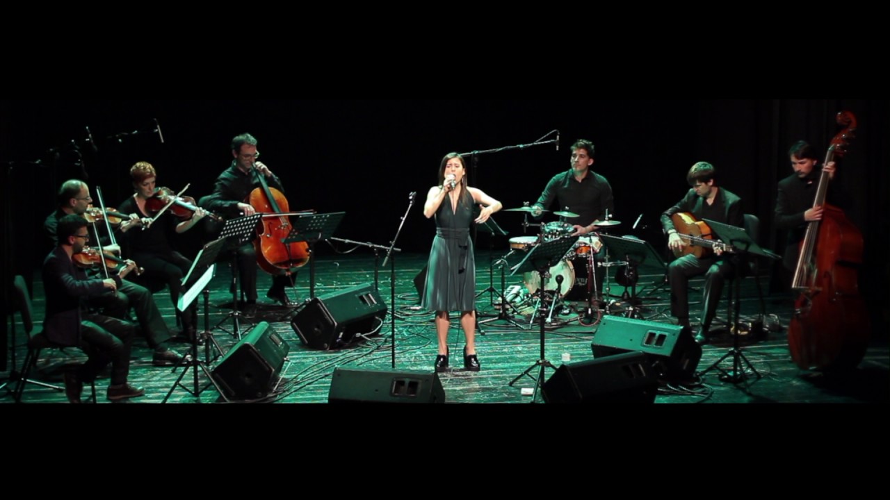 Victòria Quingles canta 