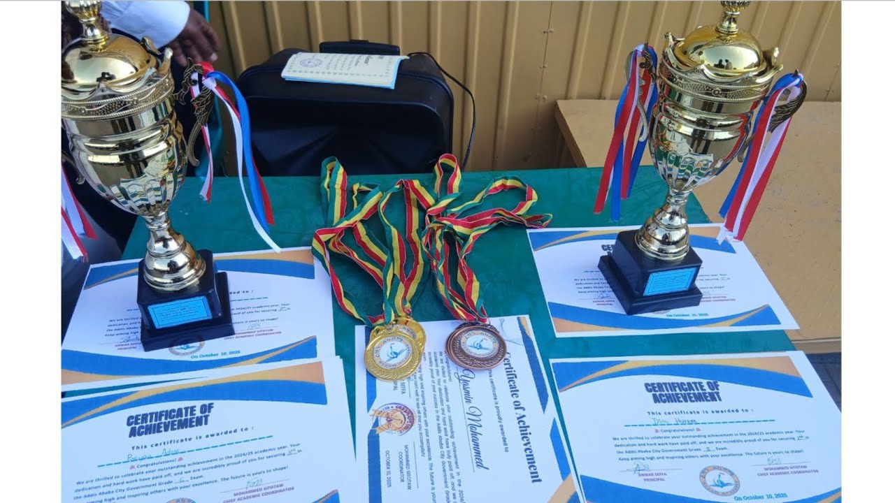 Top Scorer Students Awarded by Rezan Academy