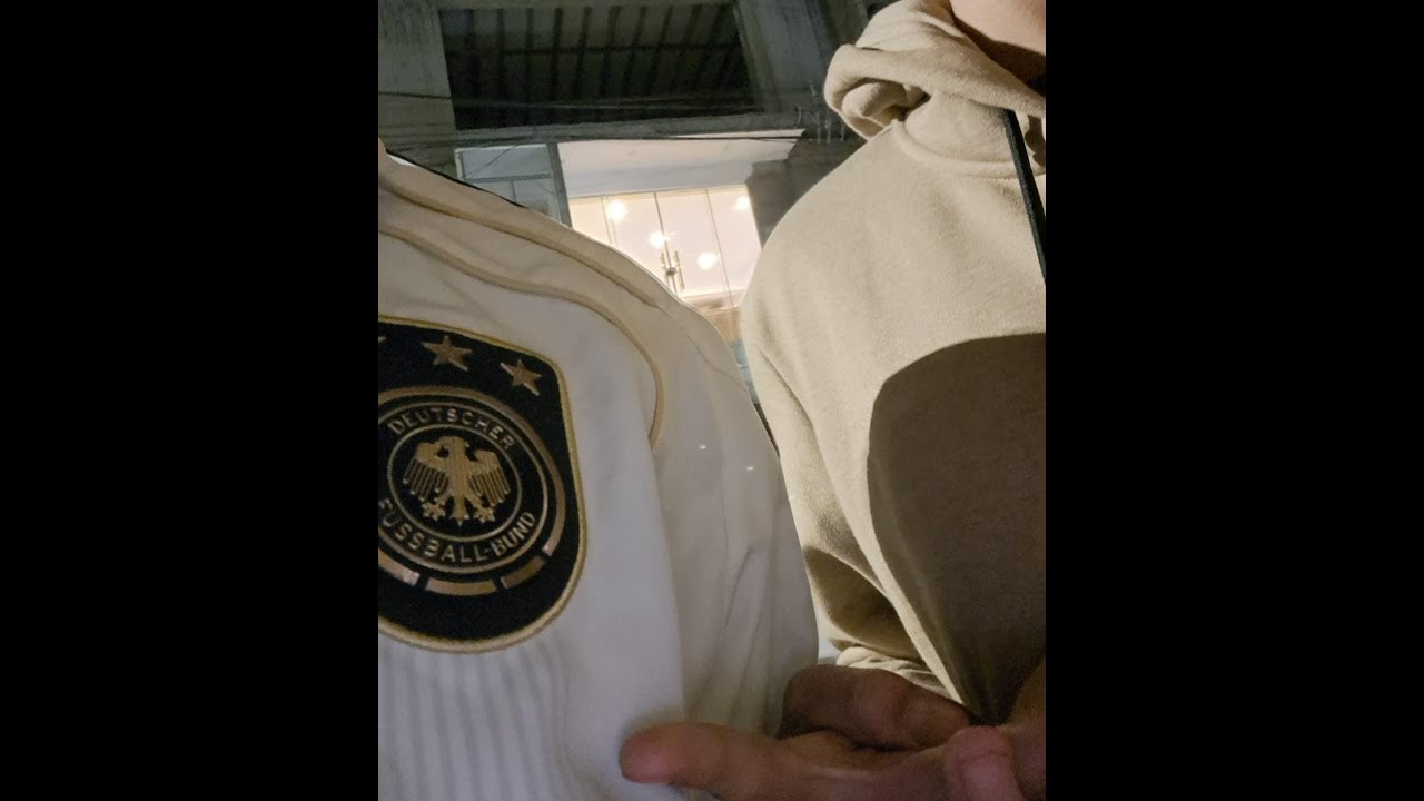 Te Merezco?? || LUMIZEC & Carrell