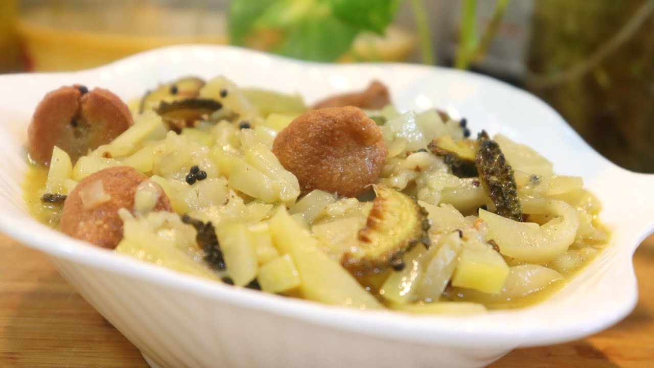 লাউ শুক্তো একদম অন্য স্বাদের এই রেসিপি টি বানিয়ে ফেলুন সহজে | Lau Sukto Bengali style recipe