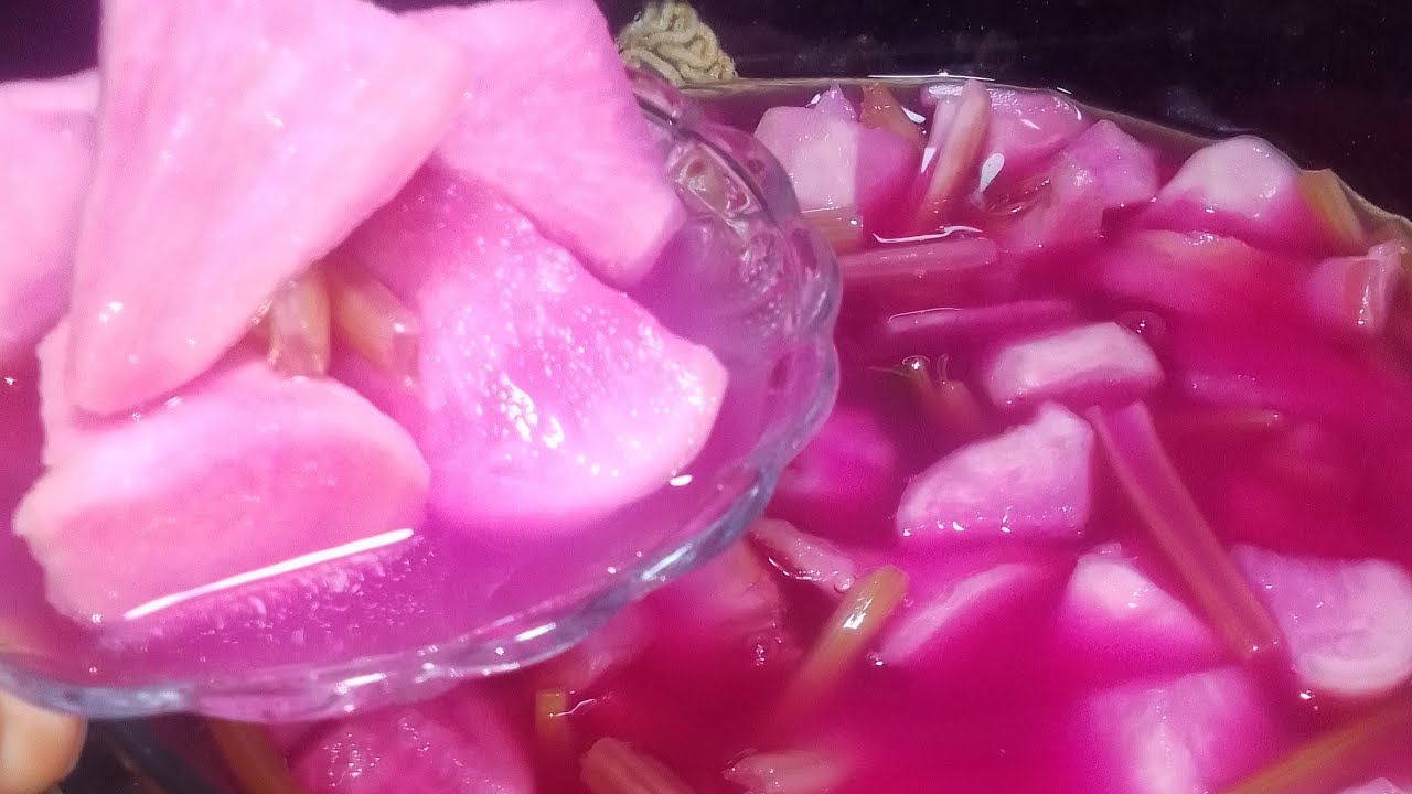 سر  اللذاذه والقرمشه و للون مخلل  اللفت بتاع امهاتنا زمان خطوه وحده هاتعمليه بدون مراره☘️🌷