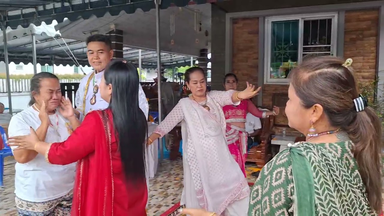 รำถวายพระแม่ลักษมี งานไหว้ครูพี่หมวย