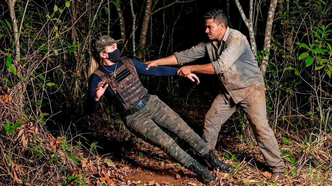 A ATITUDE DELE FEZ A ROSY CHORAR - SPIRITBOX