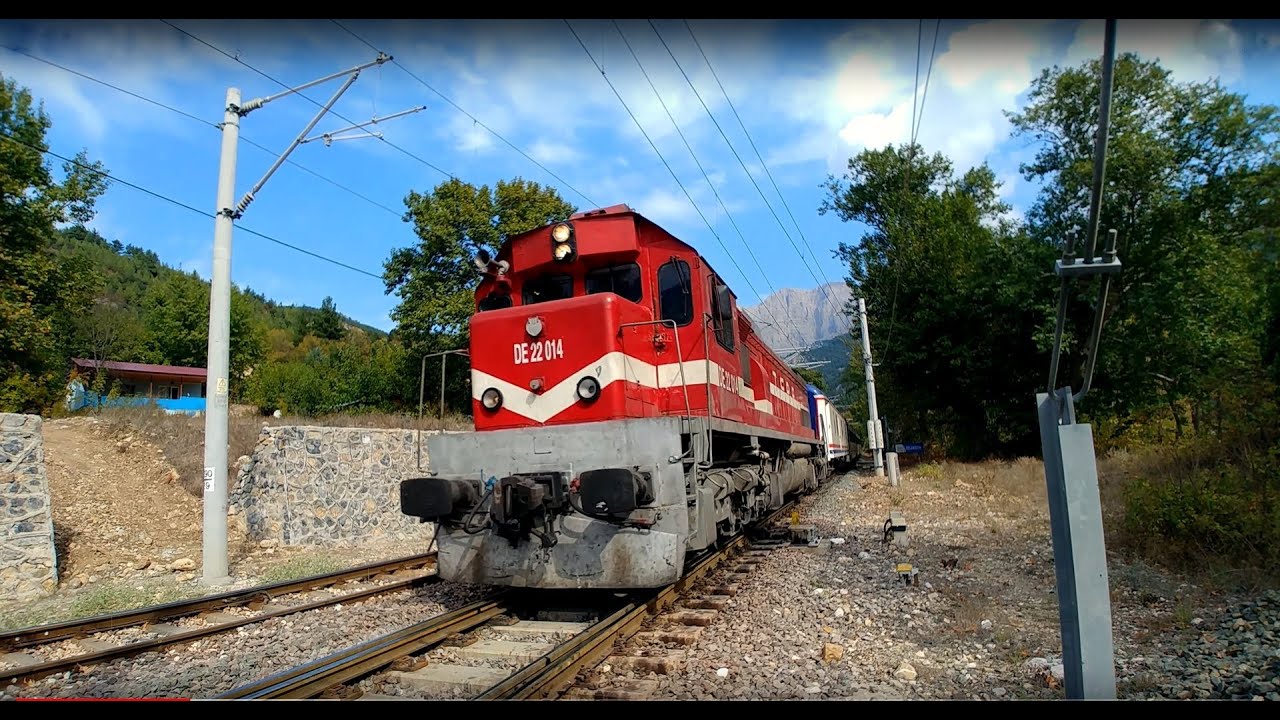 Erciyes Ekspresi DE22014 M01 Baş Makasından (KM 290+904) Belemedik Tren istasyonuna Giriş Yapıyor.