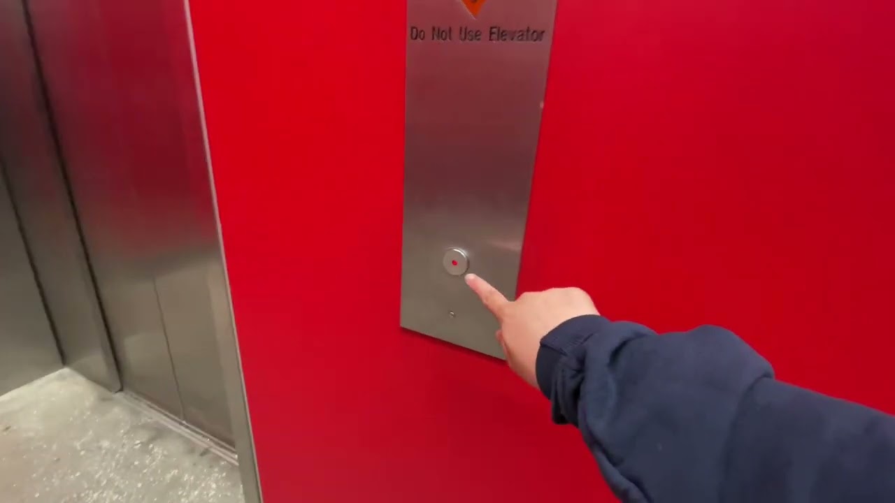 KONE Minnesota hydraulic elevators at Target in Glendale Galleria