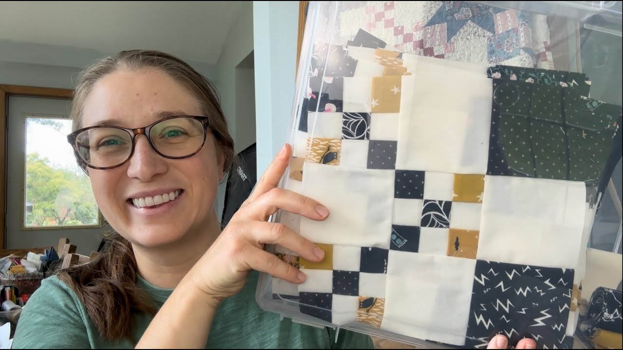 How I store my projects and check in for Week 2 for my Halloween Stargazer quilt