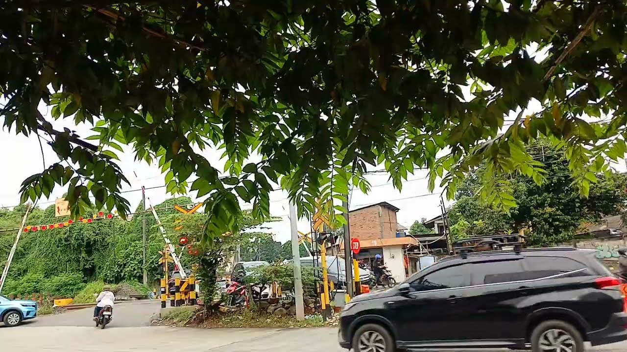 Pagi ini (13/Feb/2026) KRL Commuter Line Simpang Volvo Pejaten Timur Pasar Minggu #krl