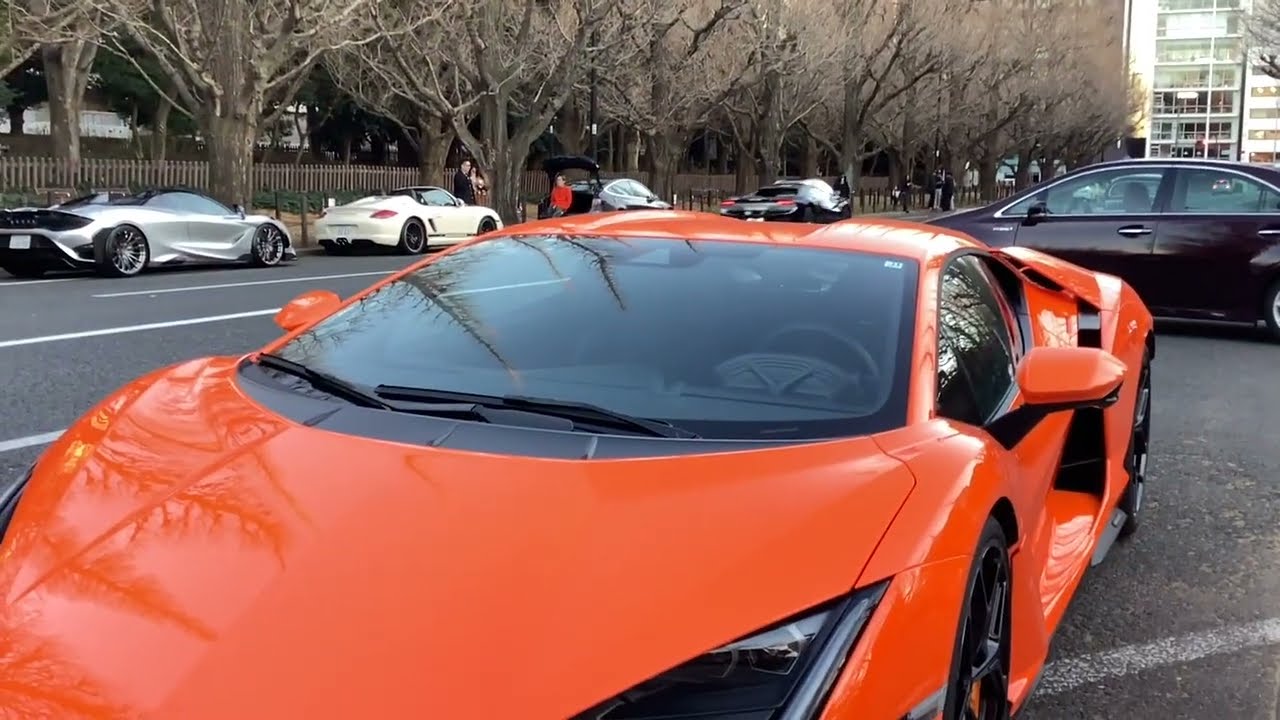火を吹きまくる〇〇〇！？1月4日の外苑に集まるスーパーカー