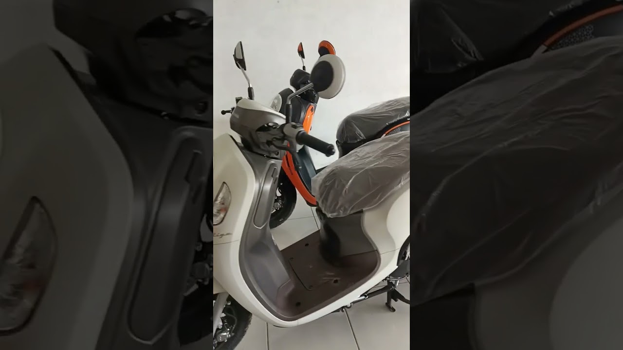 SCOOPY FASHION BLACK ORANGE VS SCOOPY PRESTIGE PUTIH. siapa yg mantap