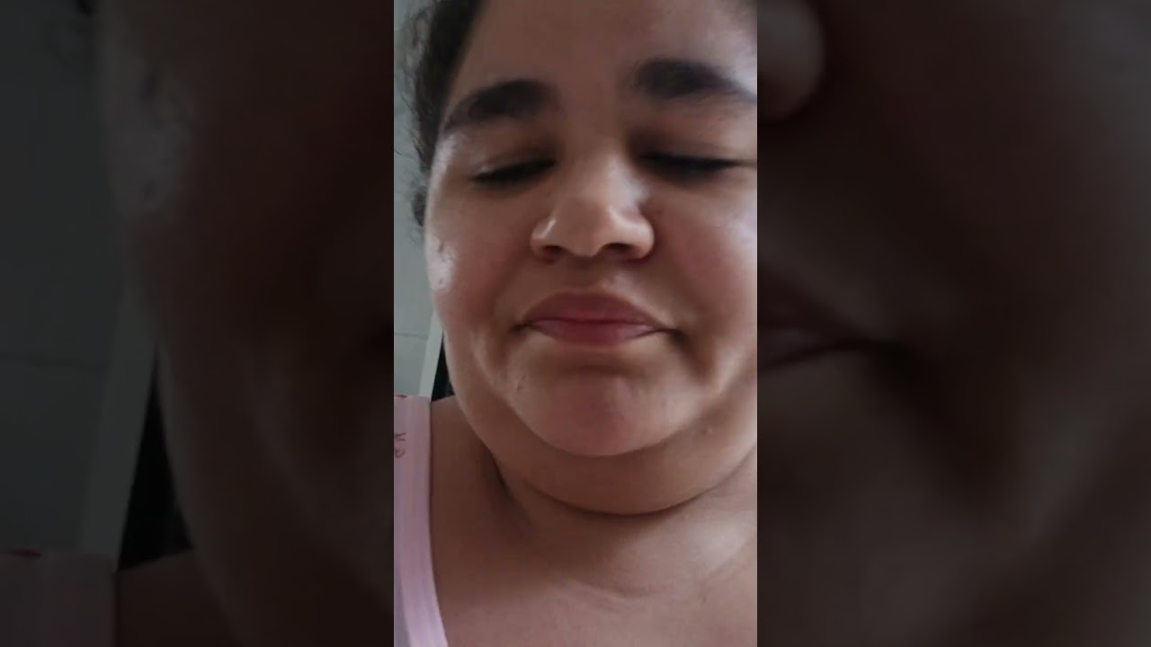 Colocando roupas pra lavar...