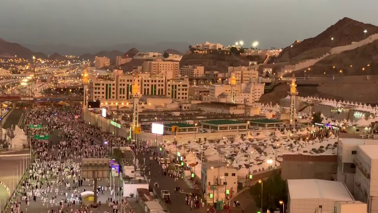 أذان مغرب عيد الأضحى بمسجد الخيف بـ منى لمؤذن الحرم السيد هاشم السقاف ( ١٠ ذو الحجة ١٤٤٠ )