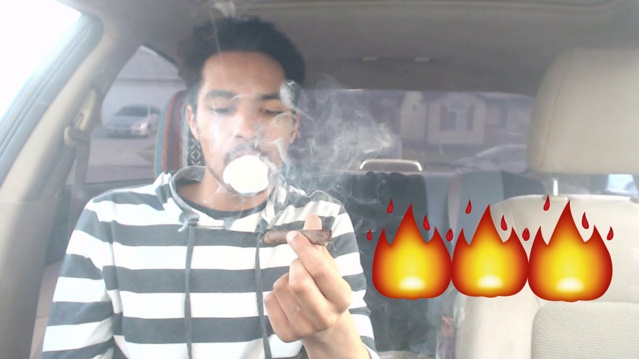 Solo Backwood Car HotBox Wake n Bake!