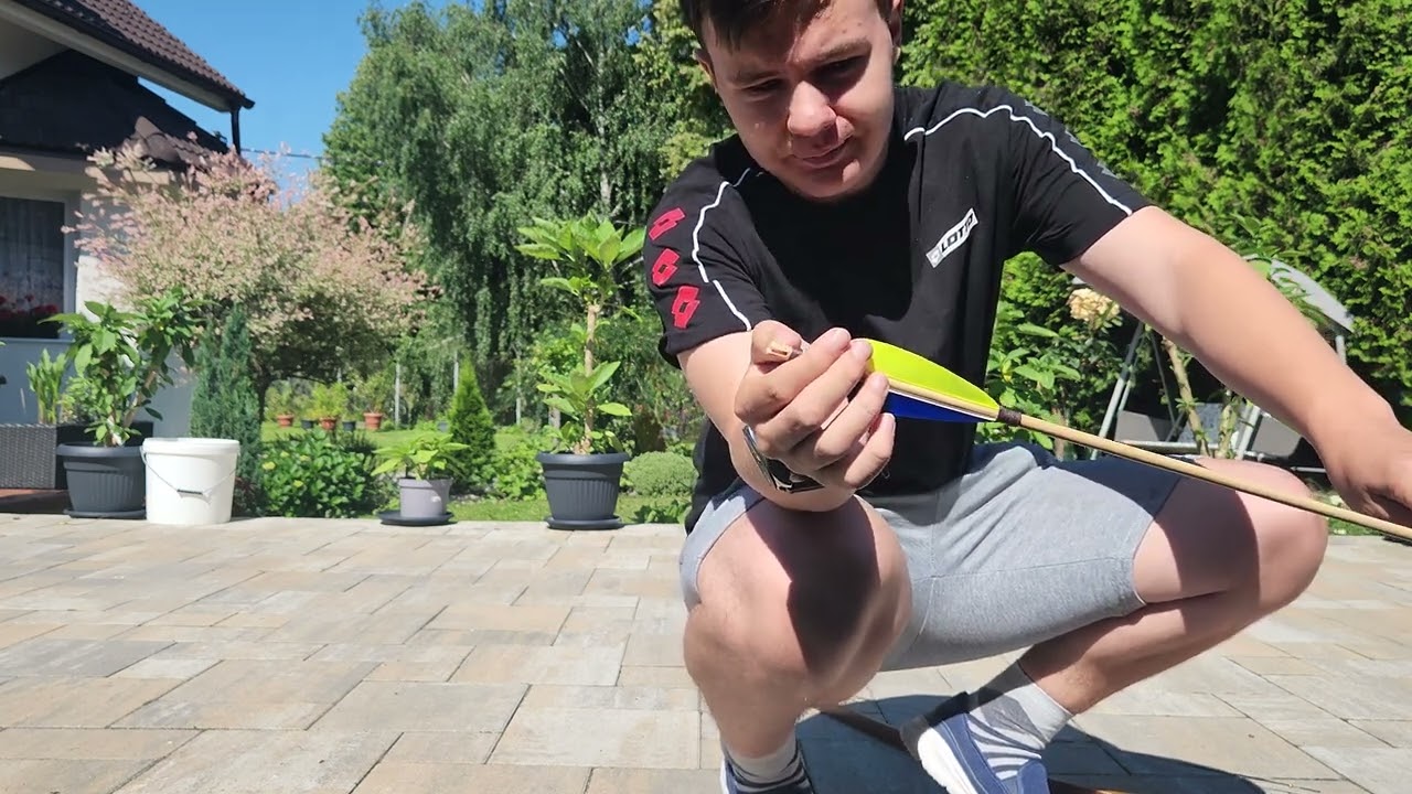 Ukážka ako strieľať z luku!
