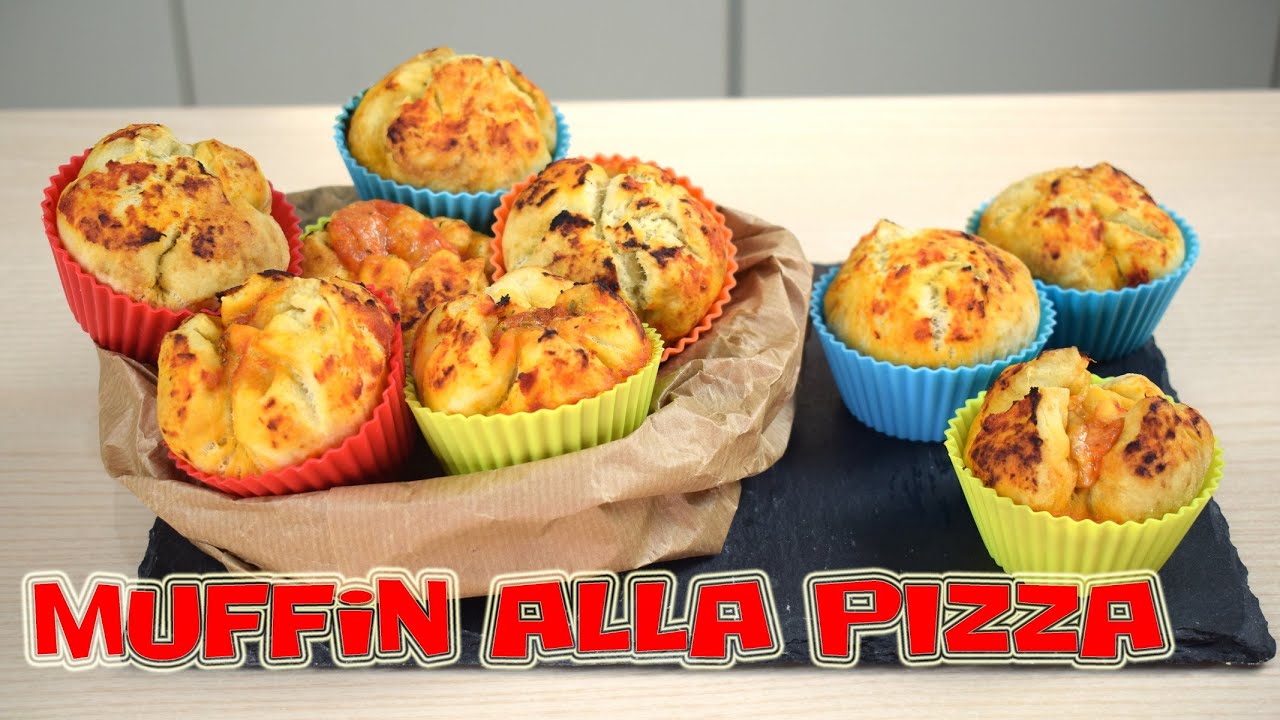 MUFFIN ALLA PIZZA - Impasto soffice pronto in 5 minuti.