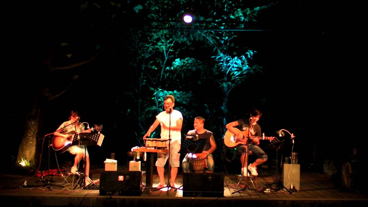 陳昇／6 鴉片玫瑰+風箏+Moon River+純情青春夢（Feat. Pia）(城市小尋回@鐵花村 2015.05.28.)