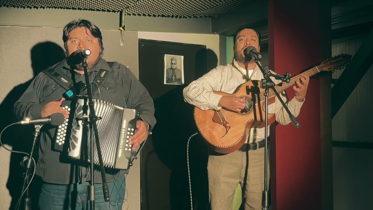 Flor Del Río - Los Hermanos Soria