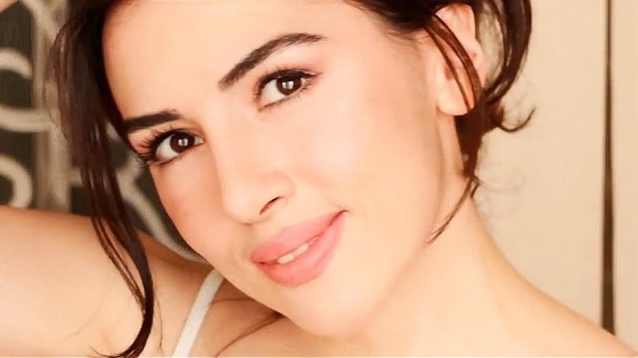 ASMR Extreme Beauty & Jealousy 💋 Most Complimented Perfumes - Dossier Armani Prada Gina Lollobrigida
