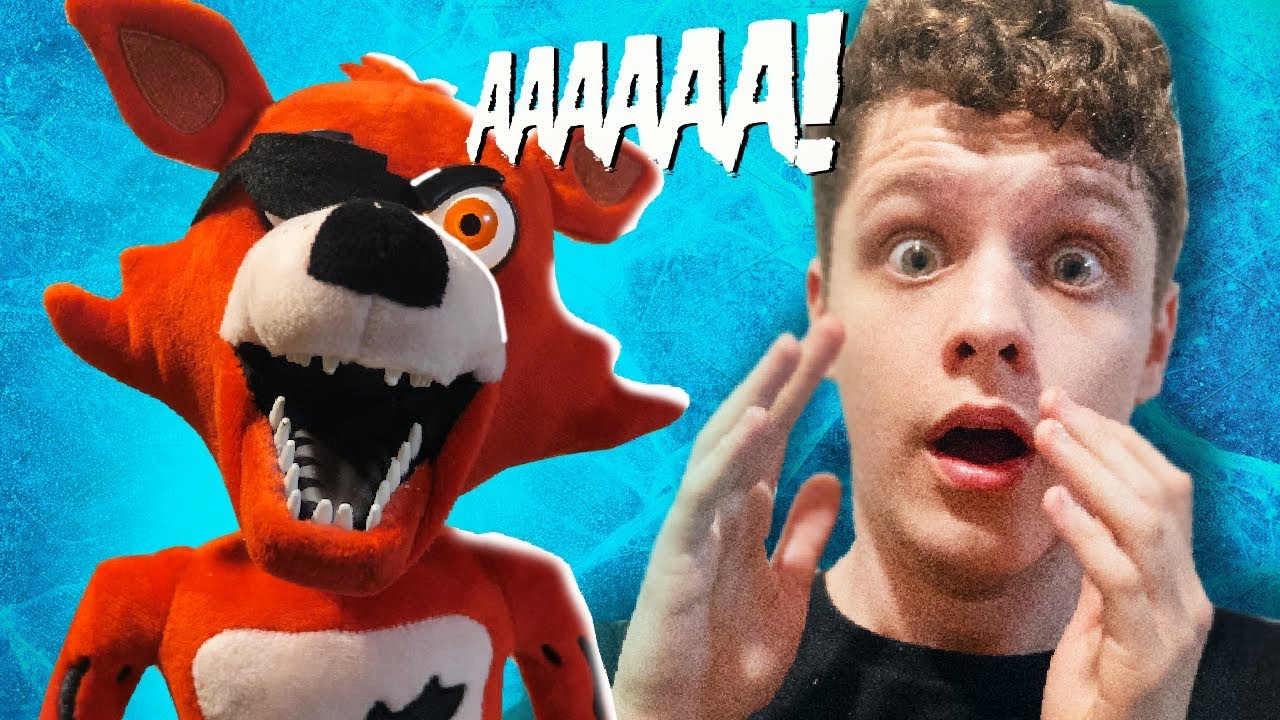 BONECO FIVE NIGHTS AT FREDDY'S QUE DÁ SUSTO! 😱 * trollagem *