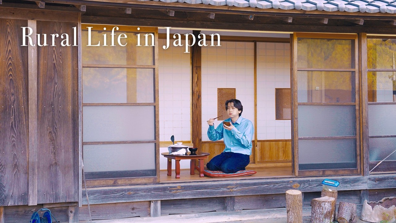 Cozy Life in the Japanese Countryside: A Day of Cooking Bamboo Shoot Rice from the Mountain.