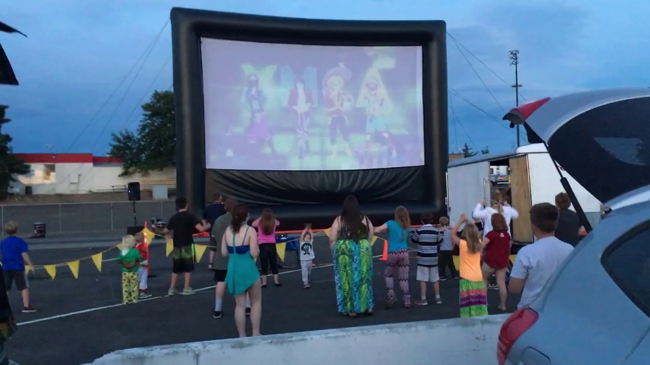 Book with FunFlicks Outdoor Movies Today!