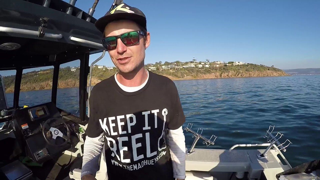 Hook Line and Sinclair ep1 port phillip how to fish squid snapper gummy