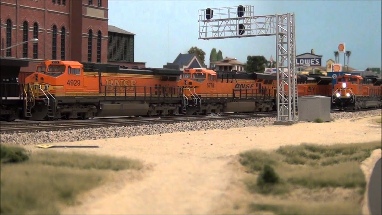 BNSF coal train meets BNSF stack train in Waycross