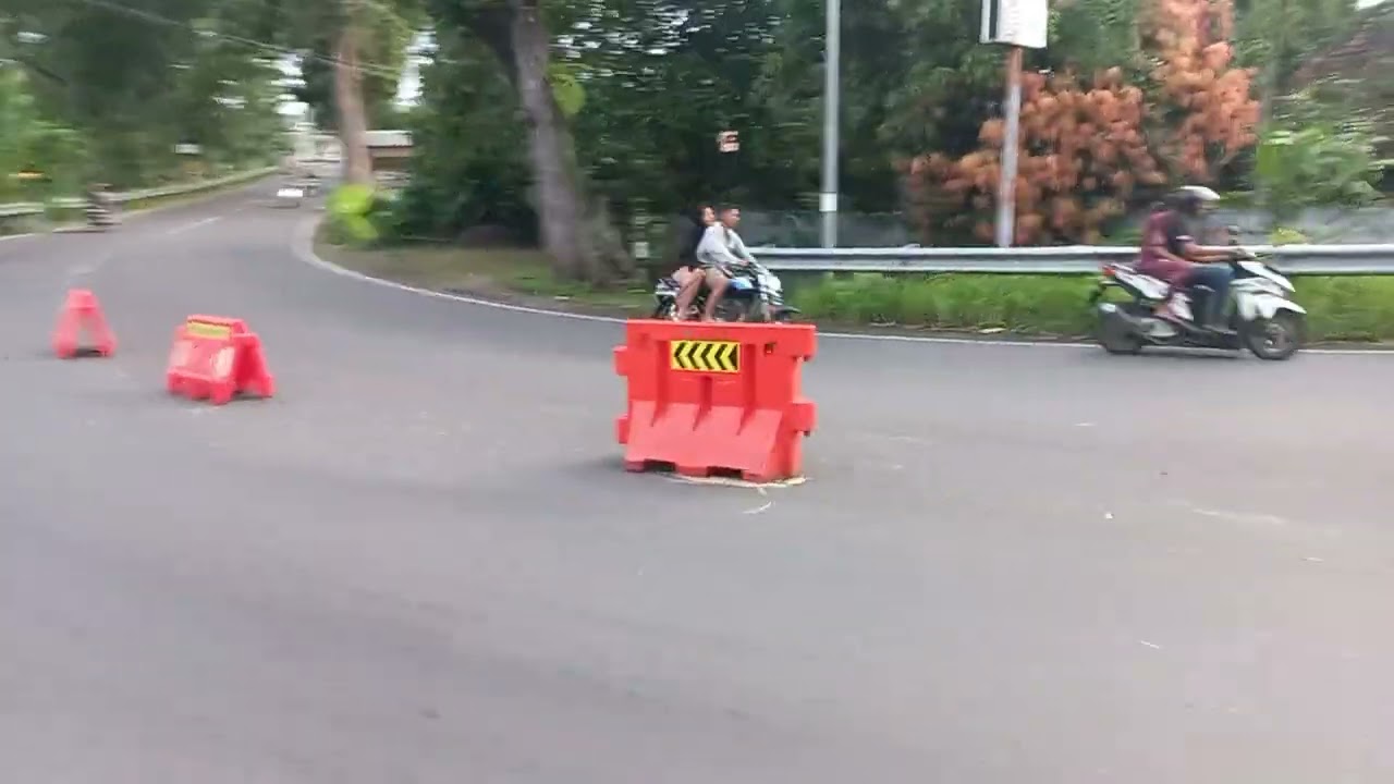 Berbeda dengan hari kemarin..jalan Nanggulan Kulon Progo..Berburu Takjil