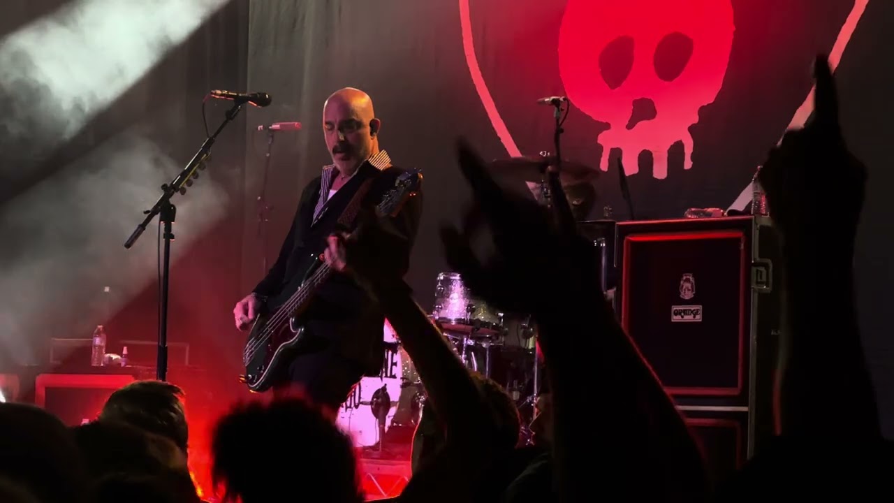Alkaline Trio - Calling All Skeletons - Live in Chicago - 09-20-2025 - Metro - Riot Fest Late Night