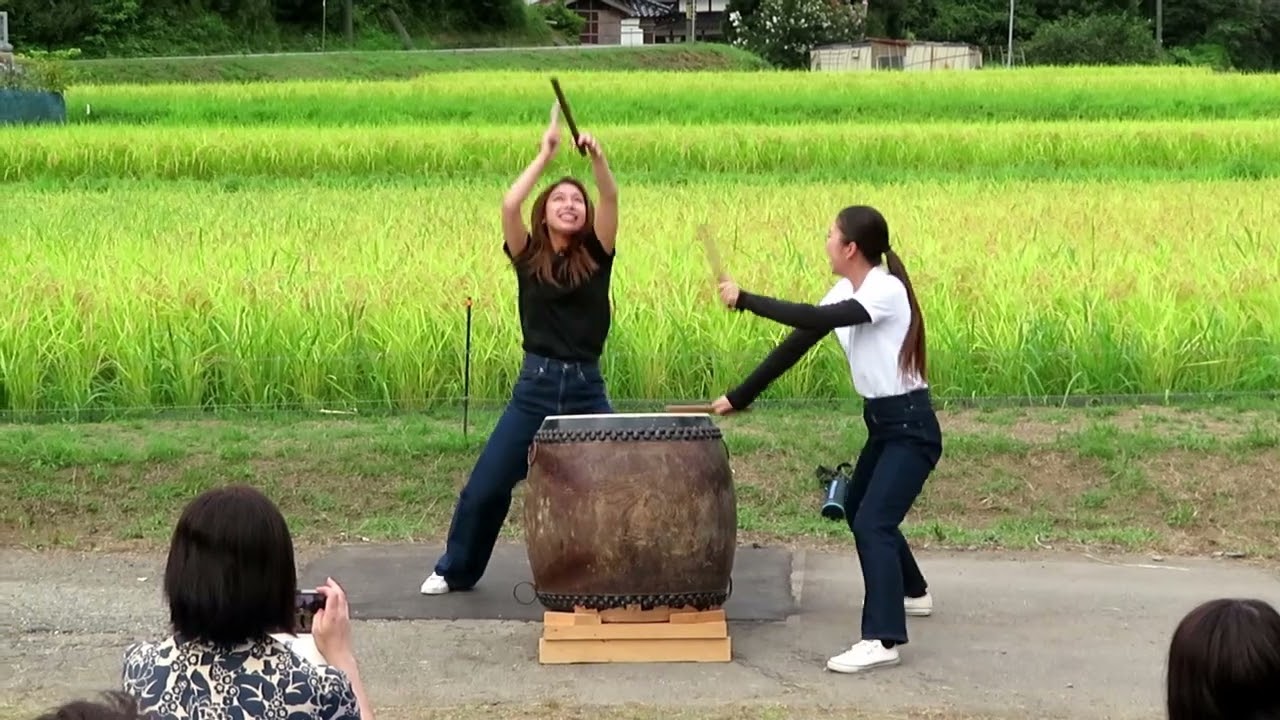 鵜野屋・地保の祭りの太鼓競演