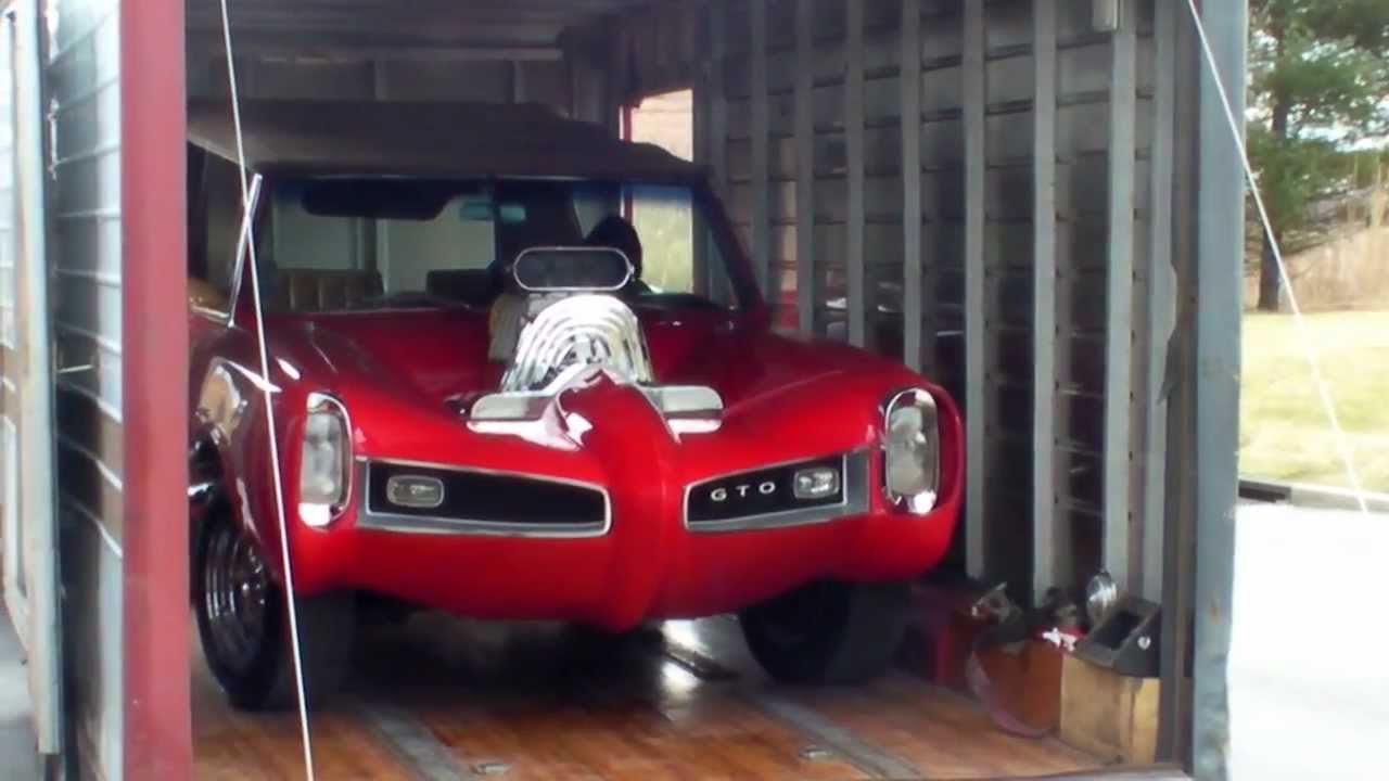 MONKEEMOBILE FIRES UP AT 2013 MONKEES CONVENTION