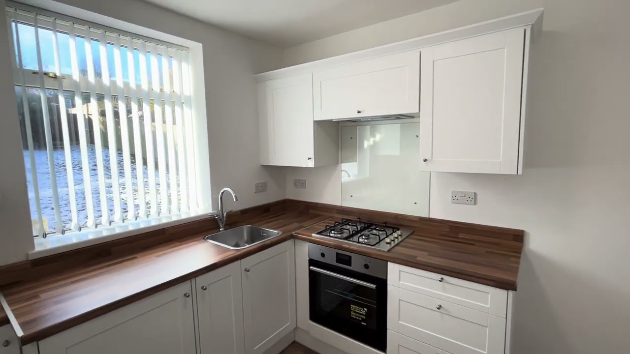 TO LET - 28 Monckton Road, Oldbury, B68 0QX