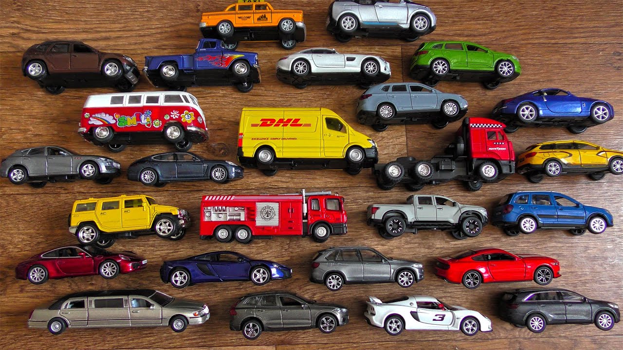Combination of Minivans, Trucks and Various Cars in 4k